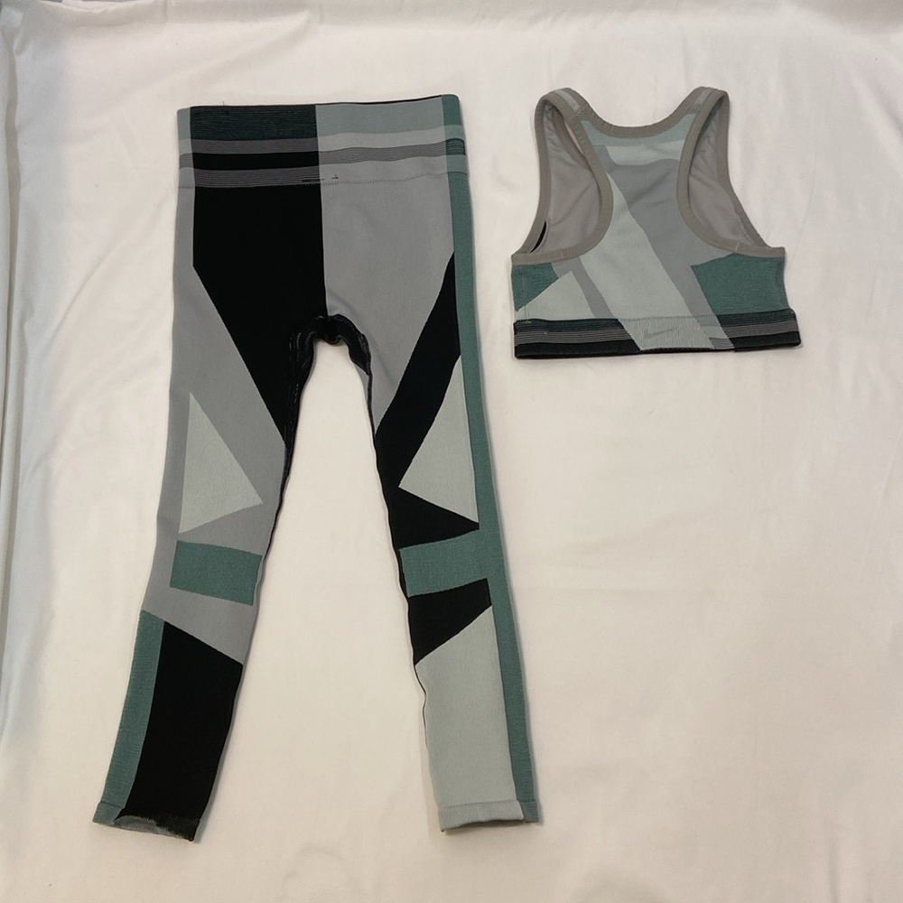 Nike Sculpt Lux Icon Clash Women’s Green Multi Colored Shorts Bra &Tights.Size-L - Picture 2 of 11